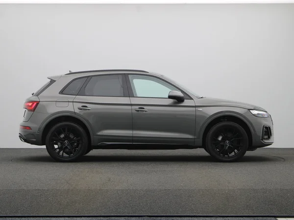 AUDI Q5 PHEV (2025) — foto 18 van 23
