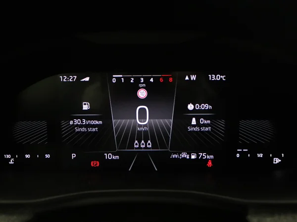 SKODA Scala (2025) — foto 12 van 16