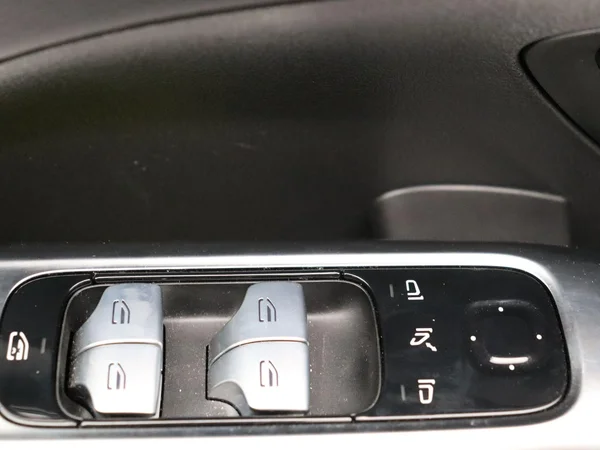 Mercedes-Benz C-Klasse (2024) — foto 2 van 31