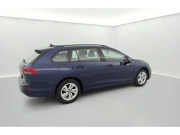 VOLKSWAGEN Golf VIII SW (2022) — foto 3 van 36