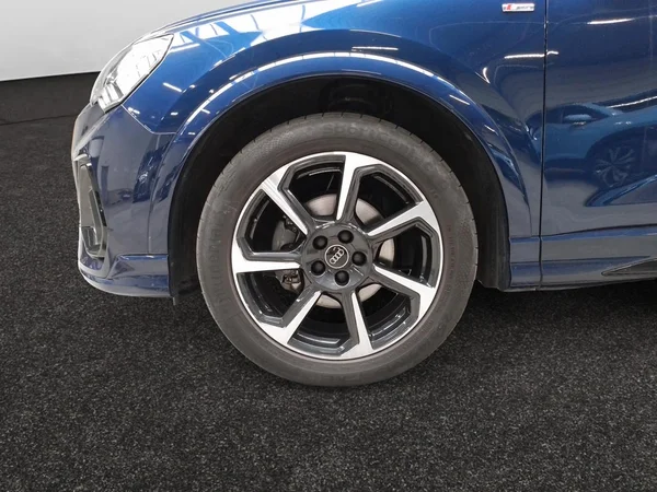 AUDI Q3 (2024) — foto 15 van 22