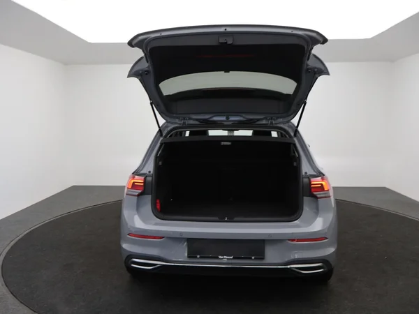 Volkswagen Golf (2024) — foto 8 van 29