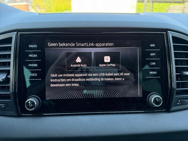 SKODA Karoq (2025) — foto 13 van 24