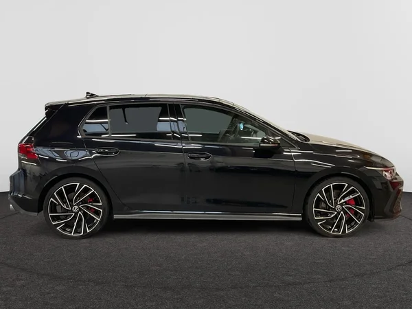 VOLKSWAGEN Golf VIII GTI (2021) — foto 21 van 24