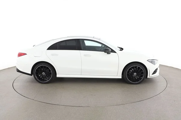 Mercedes-Benz CLA-Klasse (2022) — foto 13 van 16