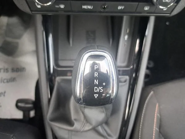 SKODA Kamiq (2022) — foto 15 van 28