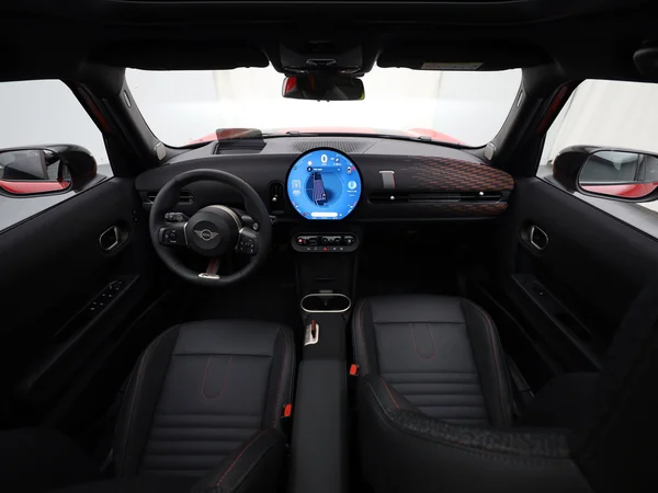 MINI Mini 5D (F65) (2025) — foto 2 van 20
