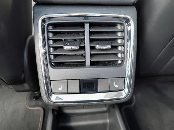 SKODA Enyaq Coupé (2025) — foto 21 van 37