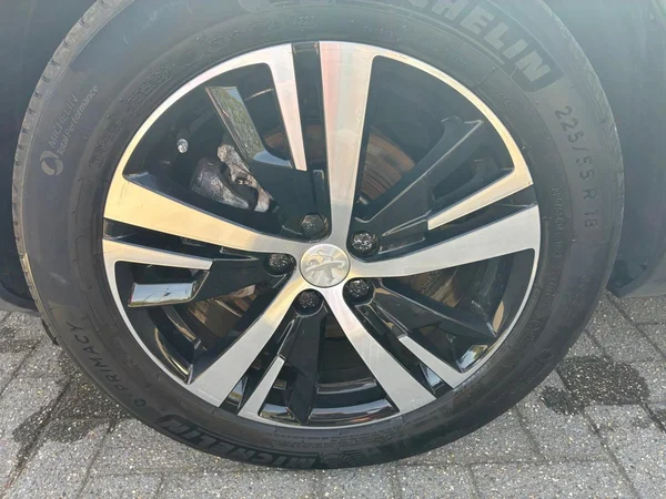 PEUGEOT 3008 (2023) — foto 17 van 24