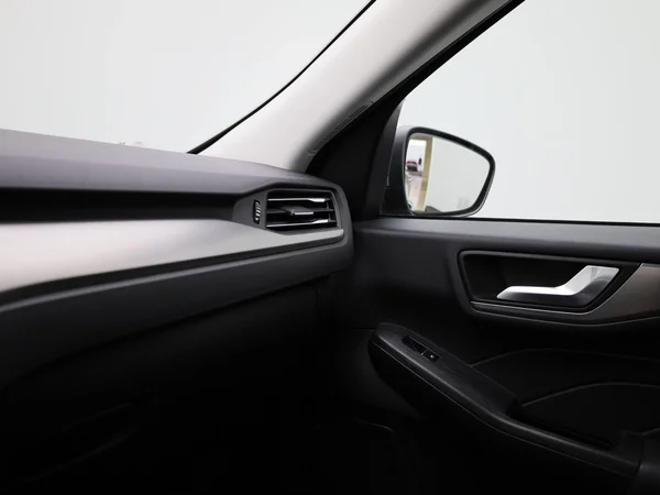 Ford Kuga (2022) — foto 22 van 41