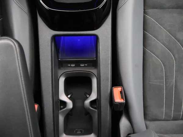 VOLKSWAGEN ID.4 (2024) — foto 8 van 29