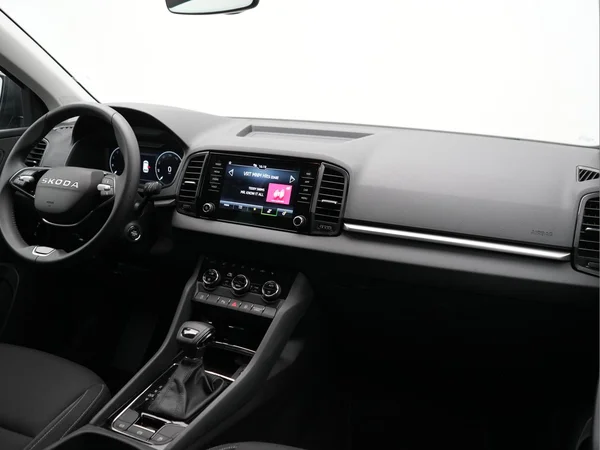 SKODA Karoq (2026) — foto 7 van 28