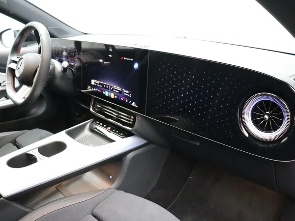 Mercedes-Benz CLA (2026) — foto 21 van 31