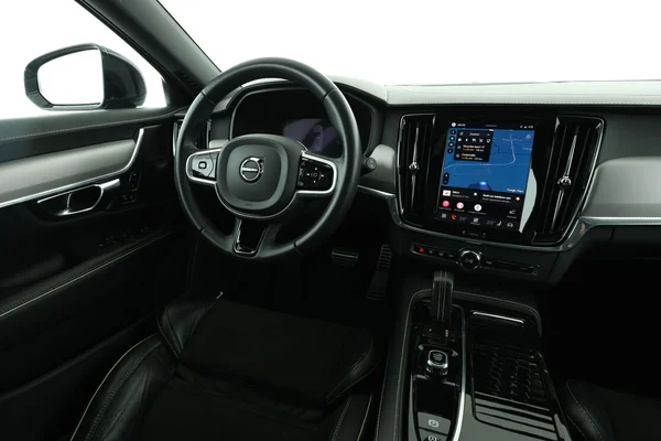 Volvo V90 (2021) — foto 4 van 16