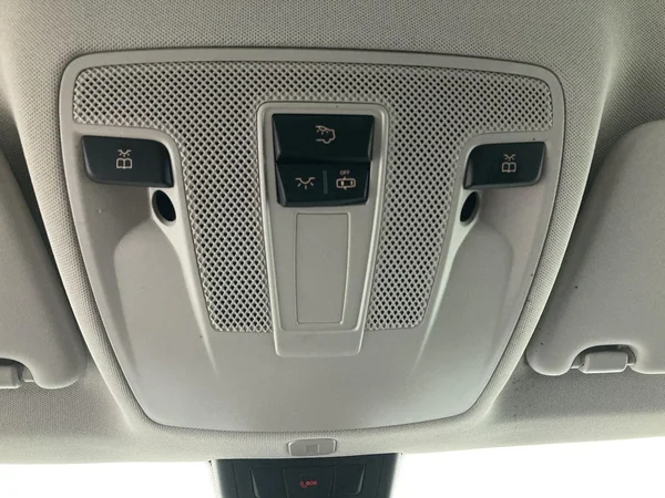 MERCEDES-BENZ CLA 200 (2019) — foto 26 van 36