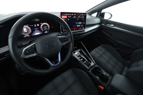 Volkswagen Golf (2024) — foto 2 van 16