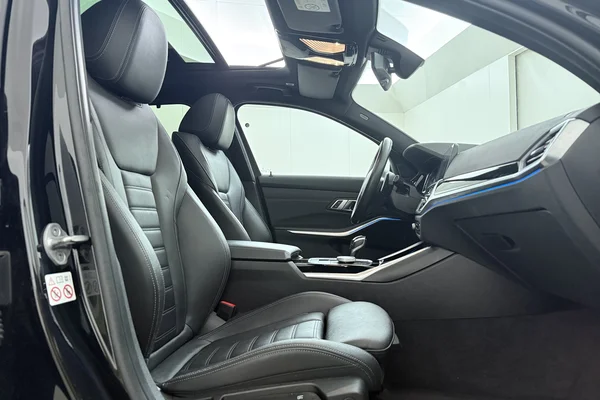 BMW 3 SW PHEV (G21) (2021) — foto 30 van 32