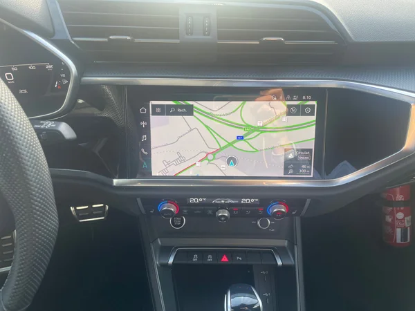AUDI Q3 (2024) — foto 8 van 21