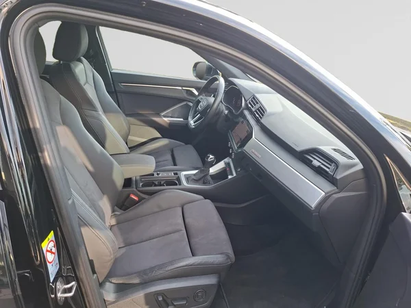 AUDI Q3 Sportback (2024) — foto 8 van 24