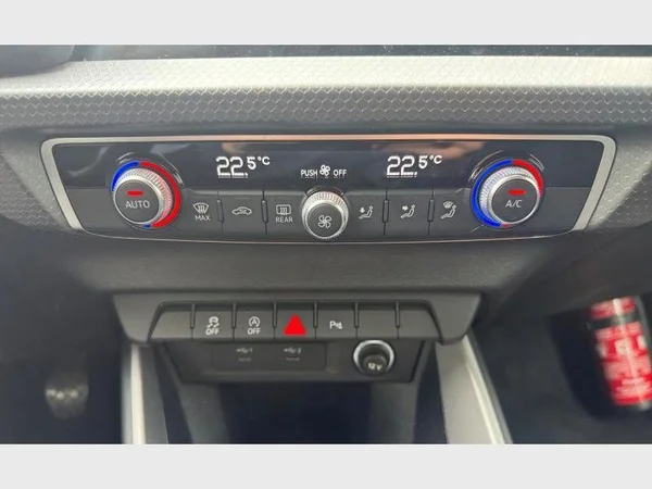 Audi A1 Sportback (2023) — foto 14 van 24
