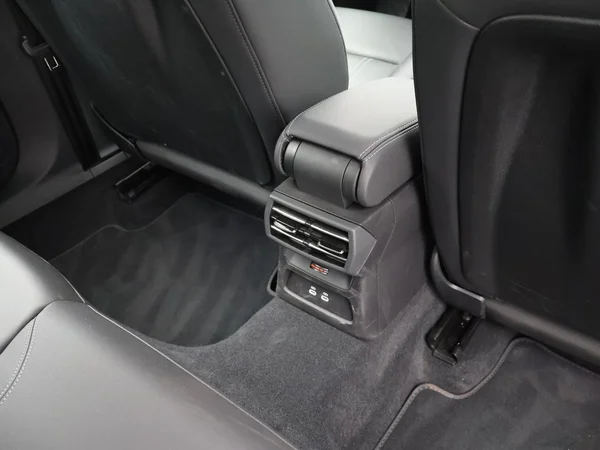 AUDI A3 Sportback (2025) — foto 24 van 30