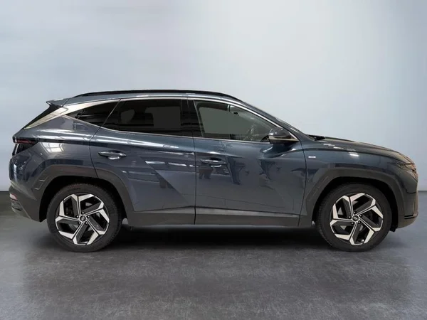 HYUNDAI Tucson (2021) — foto 28 van 33
