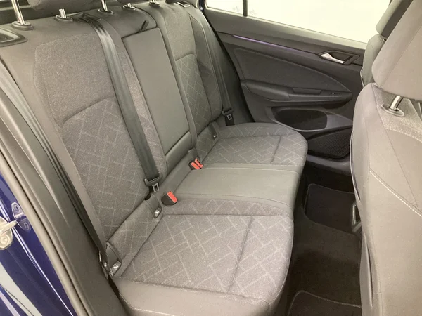 VOLKSWAGEN Golf VIII SW (2022) — foto 22 van 36