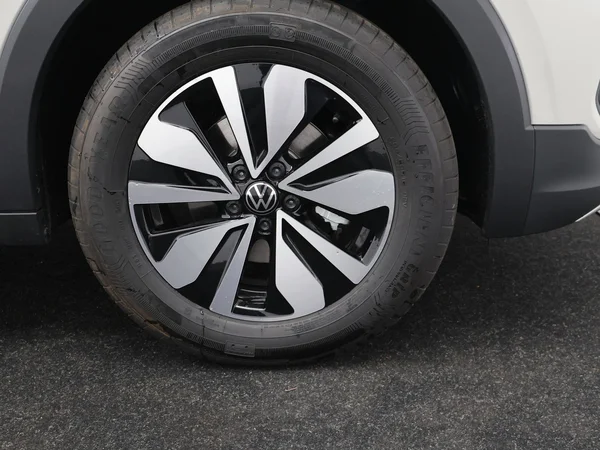 VOLKSWAGEN T-Cross (2025) — foto 23 van 23