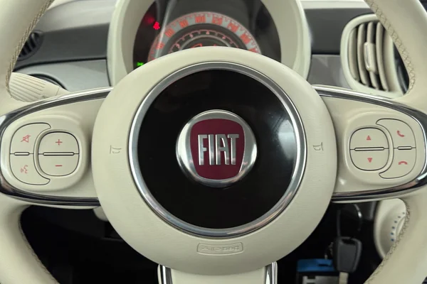 Fiat 500 (2023) — foto 10 van 26