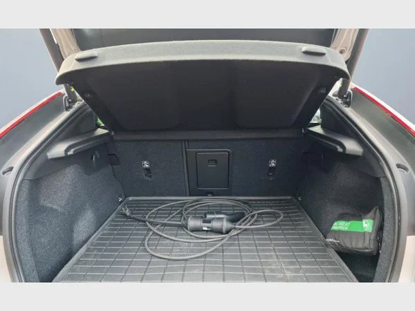 VOLVO C40 (2023) — foto 21 van 22