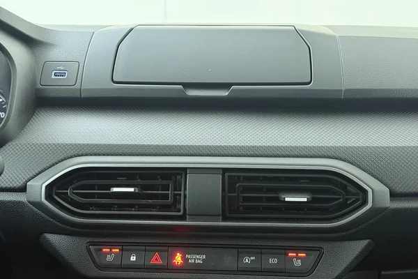 Dacia JOGGER (2024) — foto 3 van 16