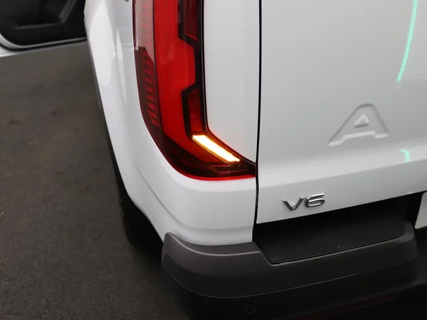 VOLKSWAGEN Amarok Double Cab Dsl (2026) — foto 7 van 19