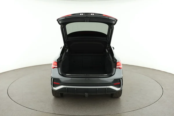 Audi Q3 (2020) — foto 7 van 16
