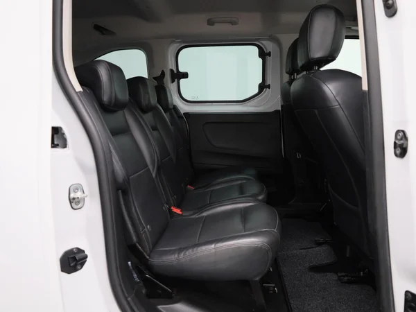 Opel Combo Life (2022) — foto 3 van 36