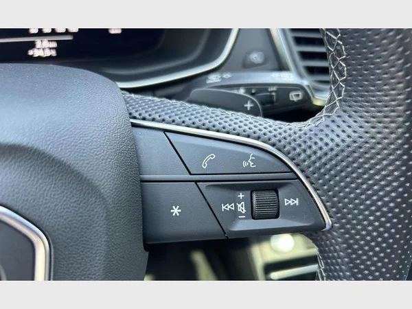 Audi Q5 Sportback (2022) — foto 30 van 36