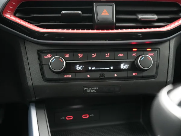 SEAT Arona (2025) — foto 16 van 38