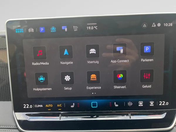 VOLKSWAGEN Tiguan (2026) — foto 16 van 16