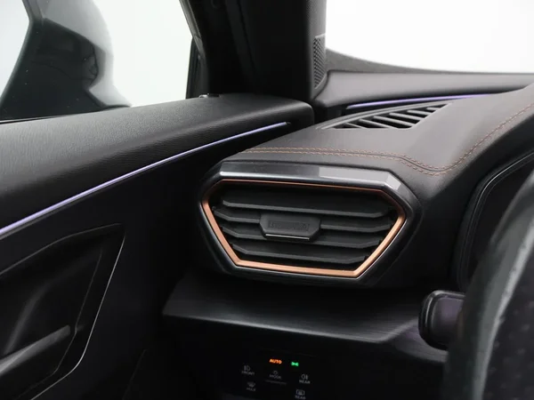 CUPRA Formentor (2022) — foto 16 van 30