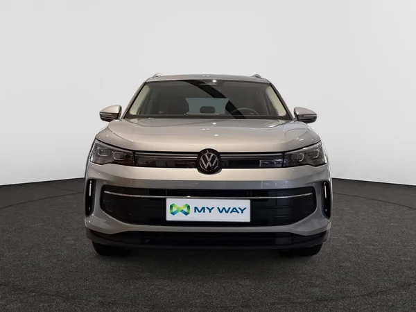 VOLKSWAGEN Tiguan (2026) — foto 10 van 15