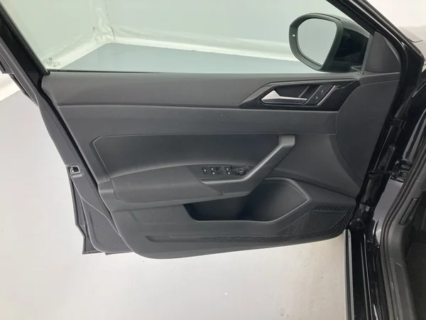 VOLKSWAGEN Taigo (2023) — foto 15 van 36