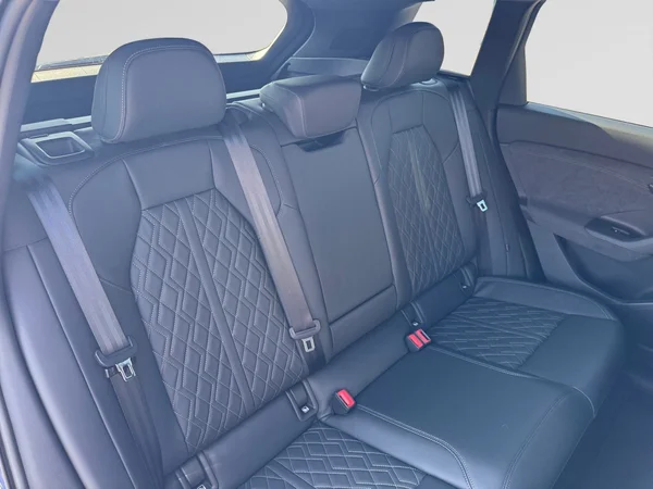 AUDI Q6 e-tron (2025) — foto 11 van 24