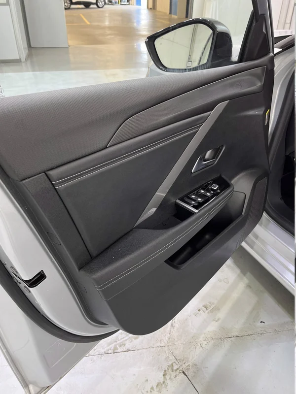Opel Astra (2023) — foto 48 van 61