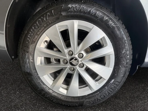 SKODA Kamiq (2026) — foto 11 van 20