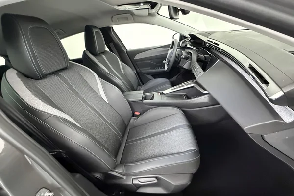 Peugeot 308 (2025) — foto 2 van 25