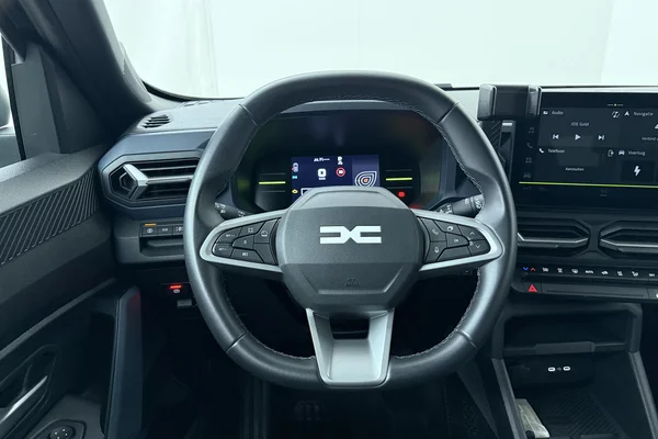 Dacia Duster Hybrid (2025) — foto 2 van 13
