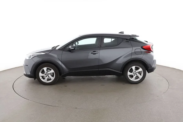 Toyota C-HR (2019) — foto 9 van 16