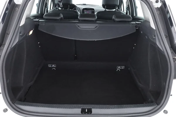 Renault Clio (2017) — foto 8 van 16