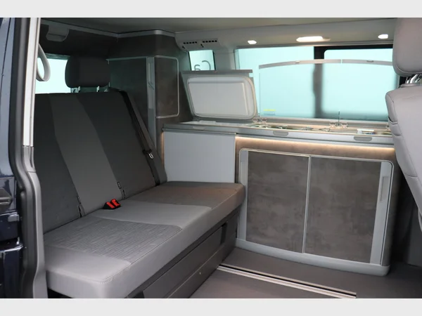 VOLKSWAGEN T6.1 California (2023) — foto 21 van 24