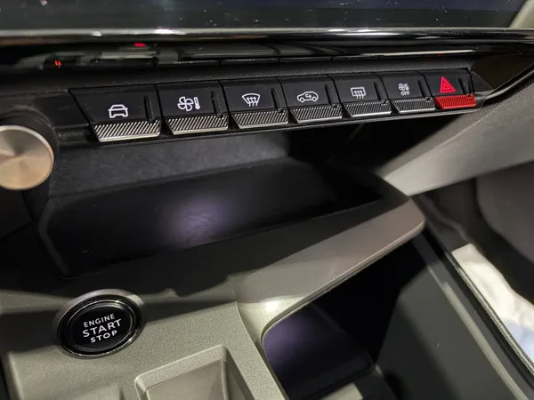 Peugeot 308 (2023) — foto 7 van 26