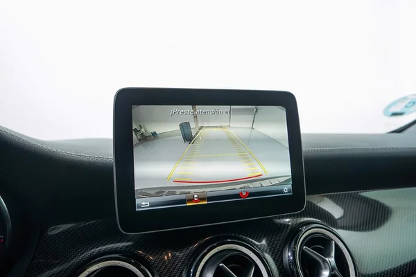 Mercedes-Benz GLA (H247) (2020) — foto 19 van 44